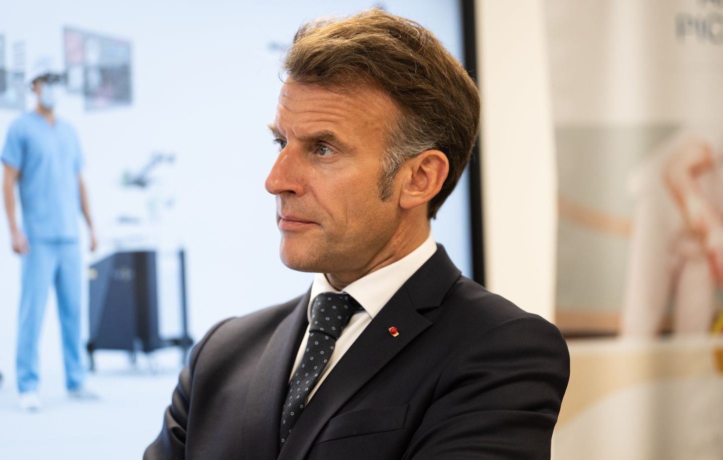 Emmanuel Macron habló con los padres de la niña Emmanuel Macron habló con los padres de la niña